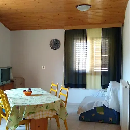 With Parking Space Rukavac, - 13337 *